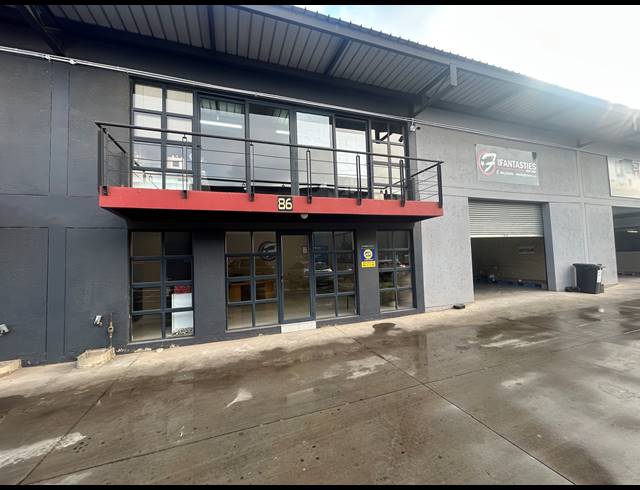 334M² WAREHOUSE TO LET IN POMONA